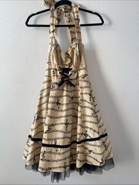 Hot Topic Ivory and Black One-Shoulder Musical Note Dress
